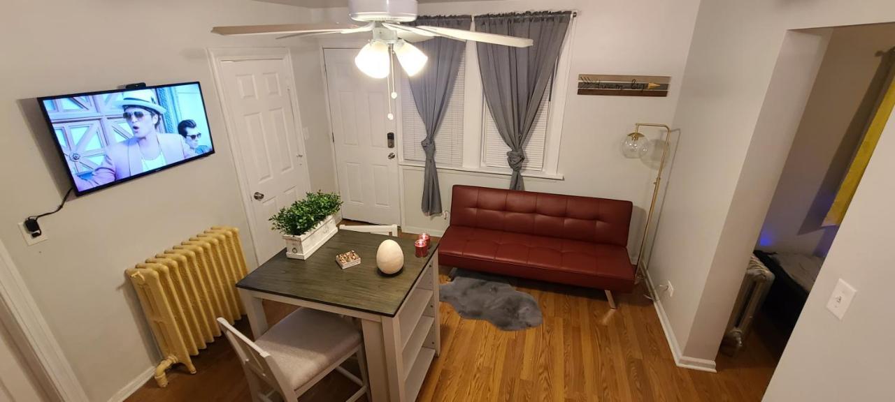 Cozy 1 Bedroom, 1 Min From Irving Park Blue Line, Free Parking Σικάγο Εξωτερικό φωτογραφία